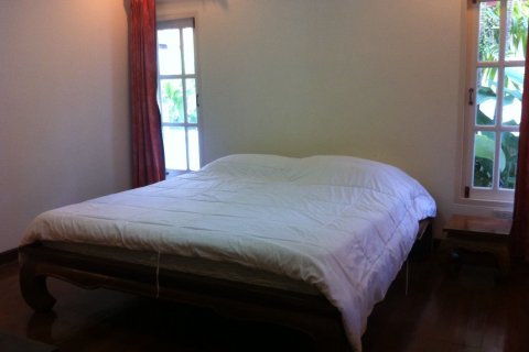 Villa in Kathu, Thailand 3 bedrooms № 164321 - photo 4