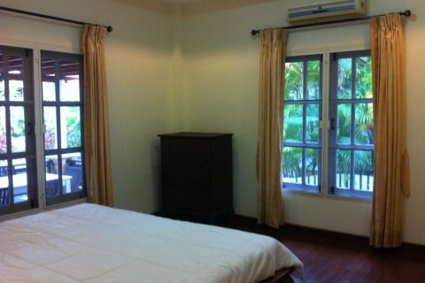 Villa in Kathu, Thailand 3 bedrooms № 164321 - photo 5