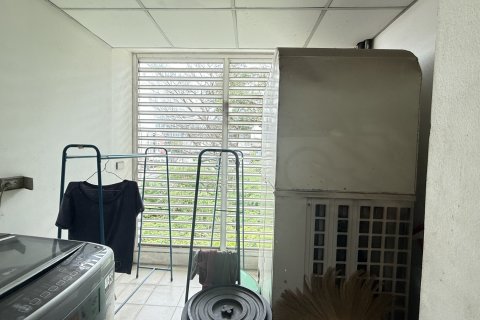 Condo à Yan Nawa, Bangkok, Thaïlande, 2 chambres  № 164325 - photo 14