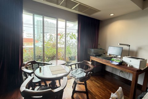 Condo à Yan Nawa, Bangkok, Thaïlande, 2 chambres  № 164325 - photo 15