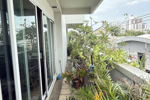 Condo à Yan Nawa, Bangkok, Thaïlande, 2 chambres  № 164325 - photo 20