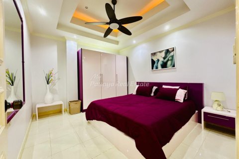 Condo in Bang Lamung, Thailand, 1 bedroom  № 152587 - photo 3