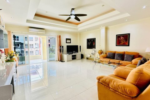 Condo in Bang Lamung, Thailand, 1 bedroom  № 152587 - photo 1