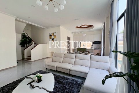 House in Pattaya, Thailand 4 bedrooms № 197605 - photo 5