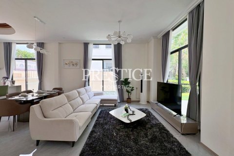 House in Pattaya, Thailand 4 bedrooms № 197605 - photo 4