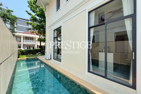 House in Pattaya, Thailand 4 bedrooms № 197605 - photo 25