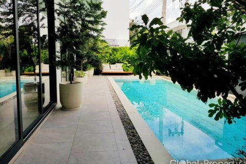 Дом в Паттайе, Таиланд с 4 спальнями  № 113602 - фото 7