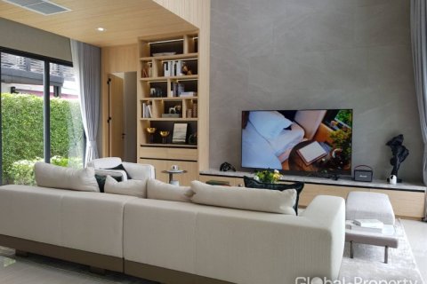 Дом в Паттайе, Таиланд с 4 спальнями  № 113602 - фото 11