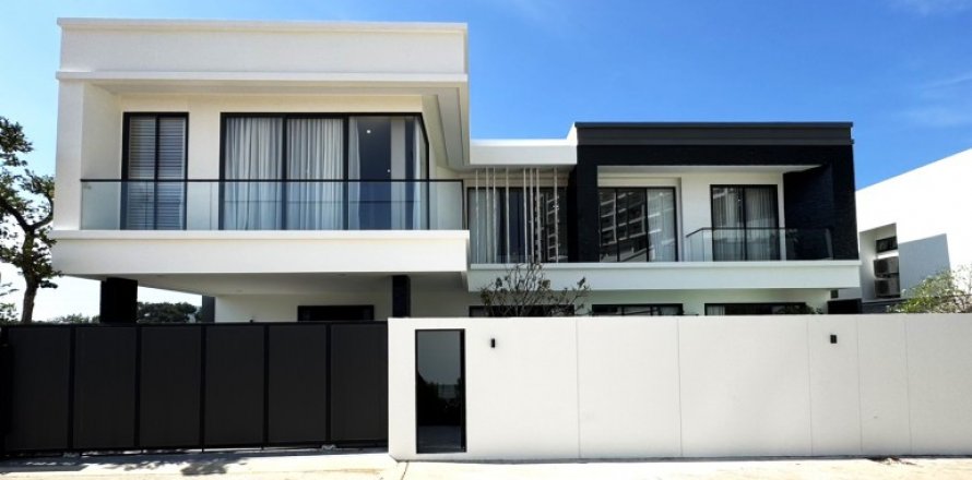 Дом в Паттайе, Таиланд с 4 спальнями  № 113602