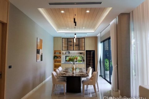 House in Pattaya, Thailand 4 bedrooms № 113603 - photo 13