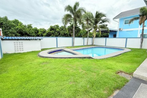 Villa in Hua Hin, Thailand 2 bedrooms № 161270 - photo 3