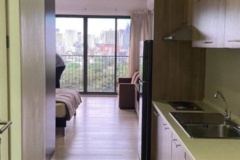 Studio in the Condo in Watthana, Bangkok, Thailand  № 161273 - photo 3