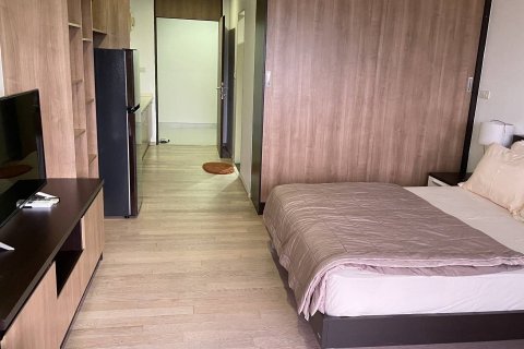 Studio in the Condo in Watthana, Bangkok, Thailand  № 161273 - photo 6
