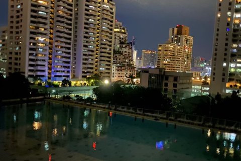 Studio in the Condo in Watthana, Bangkok, Thailand  № 161268 - photo 16