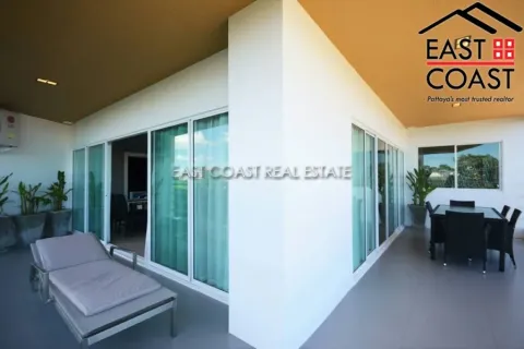 Condominio de 2 dormitorios en Jomtien Beach, Pattaya, Tailandia № 212707 - foto 14