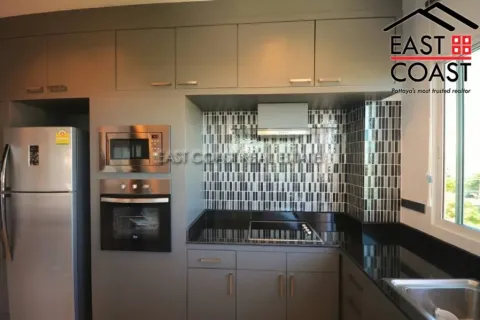 Condominio de 2 dormitorios en Jomtien Beach, Pattaya, Tailandia № 212707 - foto 9