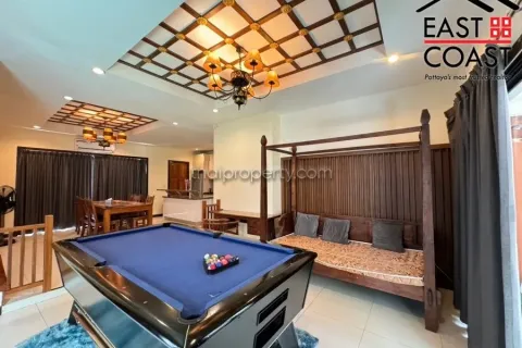 Casa de 5 dormitorios en Pattaya, Tailandia № 212704 - foto 10