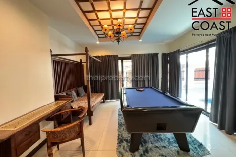 Casa de 5 dormitorios en Pattaya, Tailandia № 212704 - foto 12