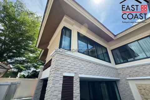 Casa de 5 dormitorios en Pattaya, Tailandia № 212704 - foto 2