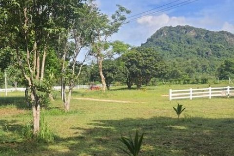 Land in Pattaya, Thailand 4800 sq.m. № 157909 - photo 2