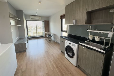 Condo in Chatuchak, Bangkok, Thailand, 2 bedrooms  № 157912 - photo 9