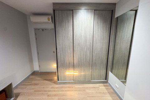 Condo in Chatuchak, Bangkok, Thailand, 2 bedrooms  № 157912 - photo 14