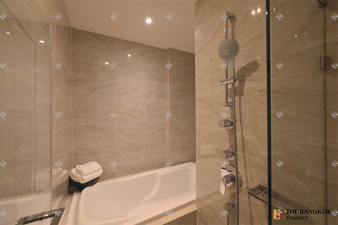 Condo in Bangkok, Thailand, 2 bedrooms № 201903 - photo 10