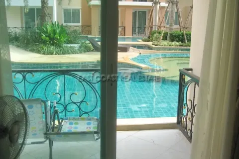 Condominio de 1 dormitorio en Jomtien Beach, Pattaya, Tailandia № 213024 - foto 2
