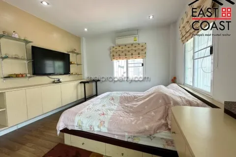Casa de 3 dormitorios en Pattaya, Tailandia № 213023 - foto 18