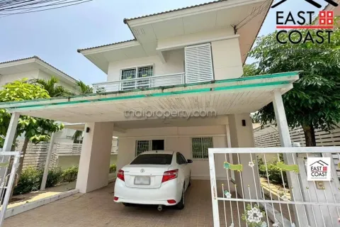 House in Pattaya, Thailand 3 bedrooms № 213023