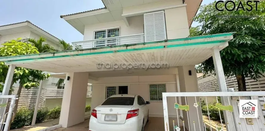 Casa de 3 dormitorios en Pattaya, Tailandia № 213023