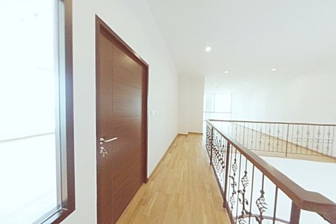 Condo in Bangkok, Thailand, 2 bedrooms  № 176481 - photo 3