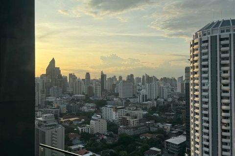 Condo in Bangkok, Thailand, 2 bedrooms  № 176480 - photo 4