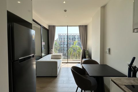 Condo in Khlong Toei, Bangkok, Thailand, 1 bedroom  № 176485