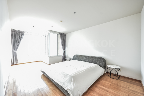 Condo à Bangkok, Thaïlande, 3 chambres № 190046 - photo 3