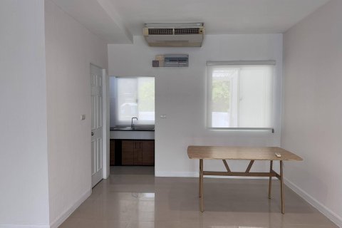Townhouse in Prawet, Bangkok, Thailand 3 bedrooms № 140731 - photo 6