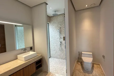 House in Bang Tao, Thailand 3 bedrooms № 171356 - photo 11