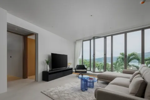 Apartment in Phuket, Thailand 2 bedrooms № 171355 - photo 2