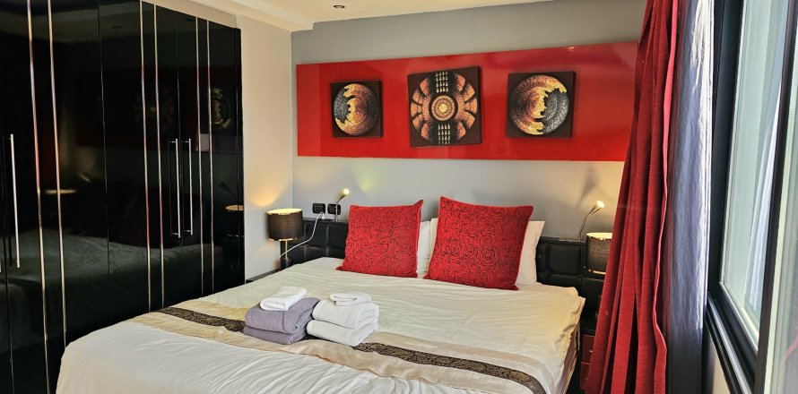 Condo à Kathu, Thaïlande, 2 chambres № 173814