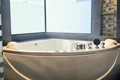 Condo à Kathu, Thaïlande, 2 chambres № 173814 - photo 9