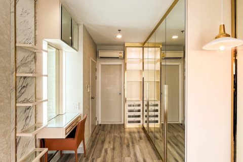 Studio in the Condo in Sathon, Bangkok, Thailand  № 173811 - photo 5