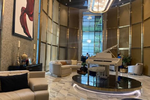 Condo in Watthana, Bangkok, Thailand, 4 bedrooms  № 133954 - photo 1