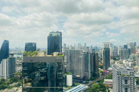 Condo in Watthana, Bangkok, Thailand, 4 bedrooms  № 133954 - photo 17