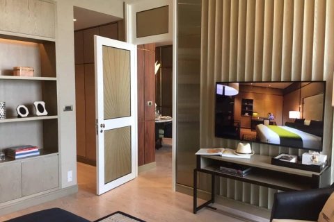 Condo in Khlong San, Bangkok, Thailand, 2 bedrooms № 133949 - photo 10