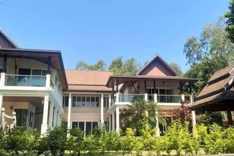 Villa in Phuket, Thailand 5 bedrooms № 133948 - photo 19