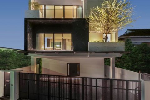 Кондоминиум с 4 спальнями в Ваттхане, Бангкок, Таиланд № 133950 - фото 1