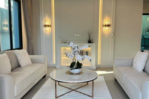 Villa in Phuket, Thailand 5 bedrooms № 170728 - photo 4