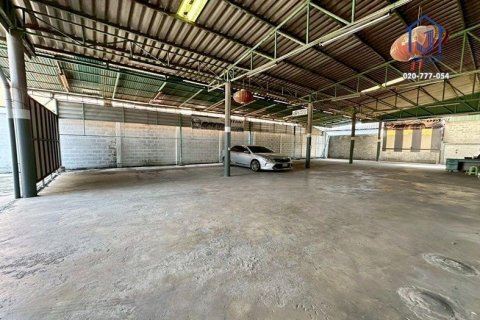 House in Pak Kret, Thailand 5 bedrooms № 161786 - photo 12