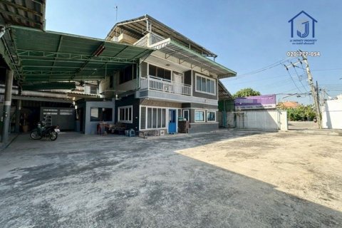 House in Pak Kret, Thailand 5 bedrooms № 161786 - photo 18