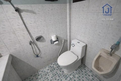 House in Pak Kret, Thailand 5 bedrooms № 161786 - photo 9